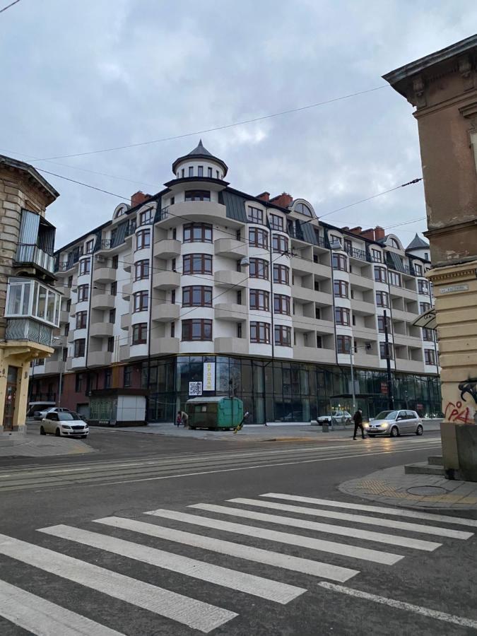 Apartment In Khmelnytsky Street Lviv Exterior photo